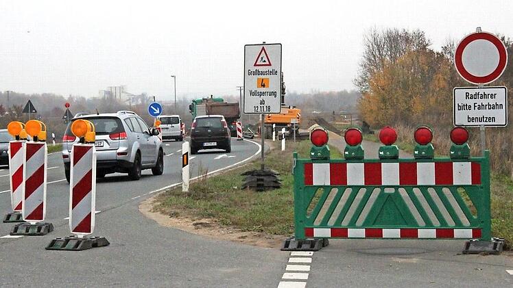 Ab heute geht hier für Pendler auf der Bundestraße 4 bei Breitengüßbach-Nord wochenlang gar nichts mehr. Foto: Hans Kurz