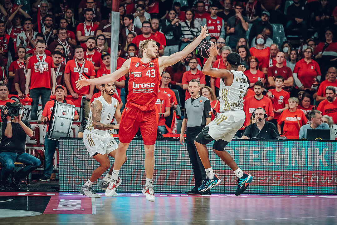 Impressionen vom Pokalachtelfinale