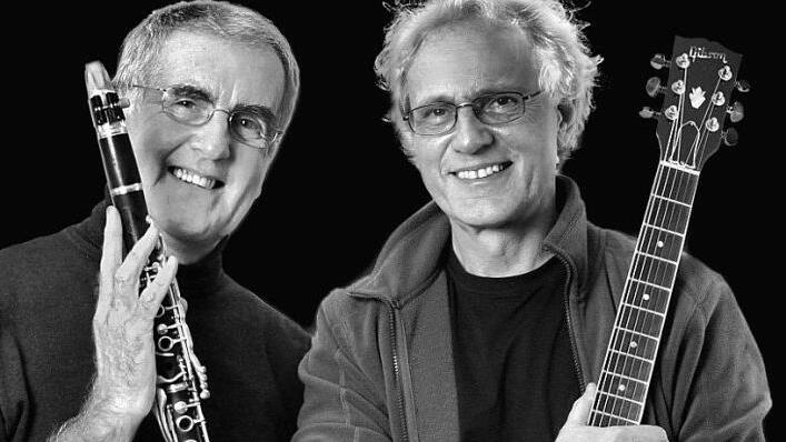 Gitarrist Moritz Eisentraut (rechts) und Dave Bailey, der Klarinette und Altsaxophon spielt. Foto: pr