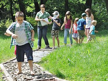 Barfuß auf Erkundungstour Fotos: Wasserwirtschaftamt Kronach