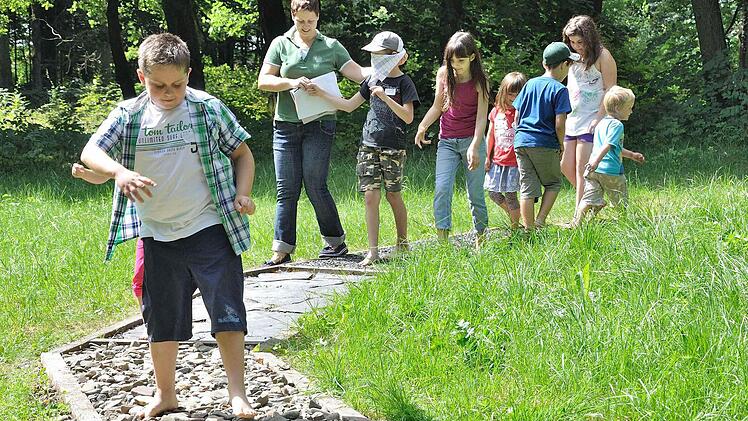 Barfuß auf Erkundungstour Fotos: Wasserwirtschaftamt Kronach