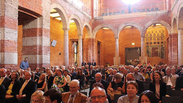 Blick in die Kirche   Foto: Yannick Hupfer