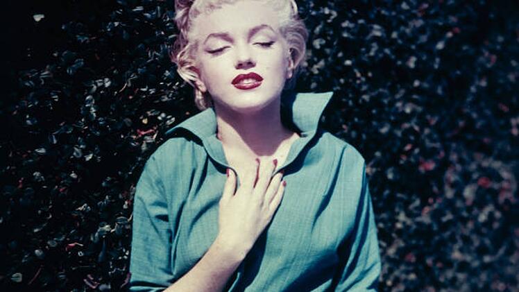 Marilyn Monroe (1926 - 1962) in ihrem Haus in Palm Springs im Januar 1954: Damals avancierte sie zum gr&ouml;&szlig;ten Star in Hollywood.