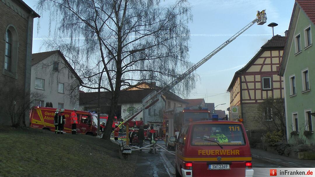 Gemeindehaus in Altenmuenster Ortskern niedergebrannt