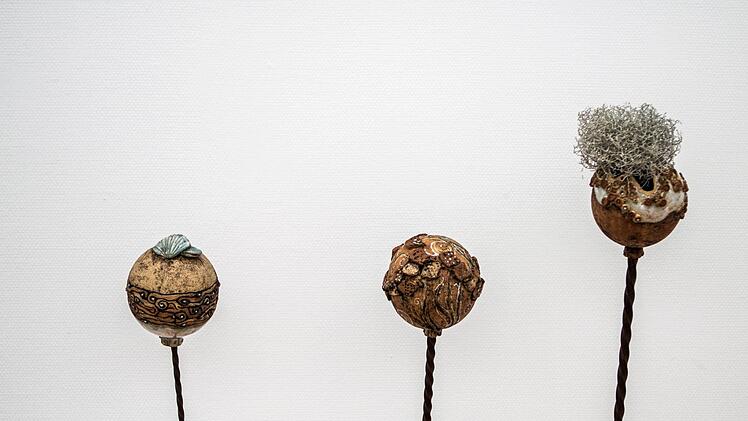 Ausstellung der Sommerakademie im Coburger Kunstverein: "Nordseelperlen" von Steffi ReißenweberFoto: Jochen Berger