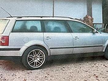 Die Polizei sucht nach diesem VW Passat.