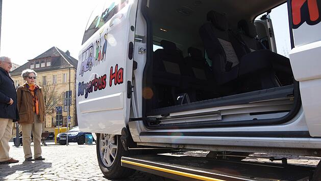 Der Markt Burkardroth will sich im kommenden Jahr einen Bus anschaffen. An einen Linienverkehr wie der B&uuml;rgerbus in Hammelburg ist derzeit nicht gedacht. Foto: Arkadius Guzy