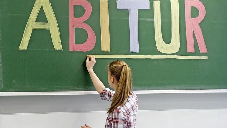 Die "Mittelstufe plus" bietet den Gymnasiasten die Möglichkeit, den Schulstoff der Mittelstufe auf ein weiteres Jahr auszudehnen. Foto: dpa