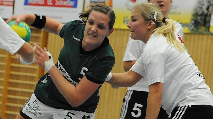 War mit acht Treffern die erfolgreichste SG-Spielerin: Lisa Wenzke (links). Foto: Hopf