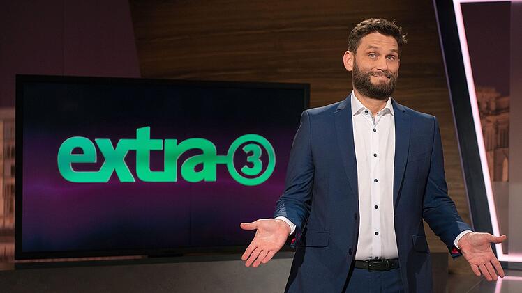 Christian Ehring moderiert die NDR-Satire-Show "extra 3" im Ersten.