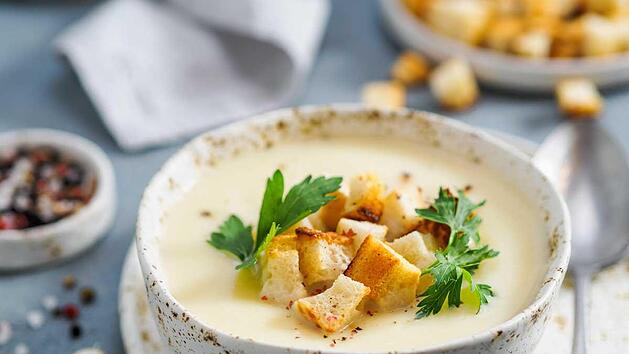 blumenkohl-kartoffel-suppe.jpg