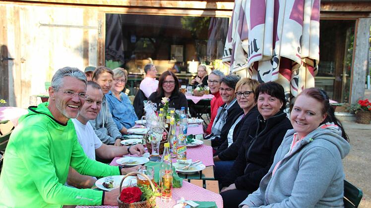 Der erfolgreiche Abschluss der Aktion wurde gemeinsam gefeiert. Foto: Sabrina Friedrich