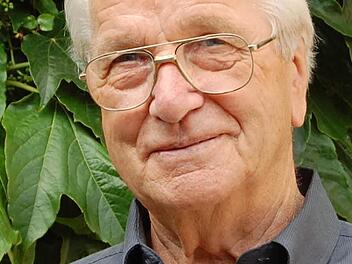 Max Schmitt aus Schlimpfhof wird heute 85 Jahre alt. Foto: Günther Straub