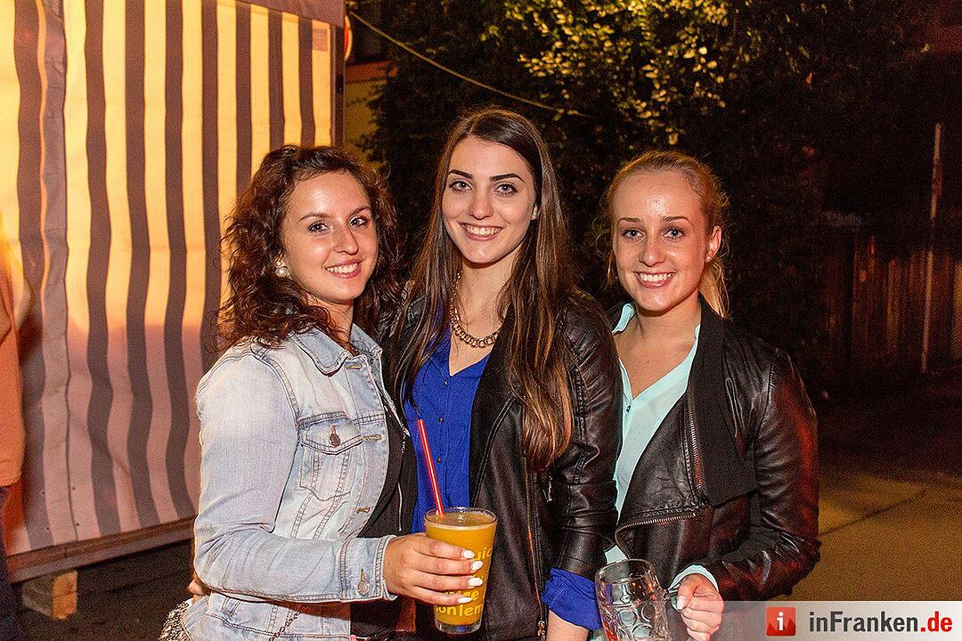 Sandkerwa: Partyfotos