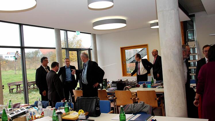 Blick in das neue helle Lehrerzimmer. Foto: Johanna Blum