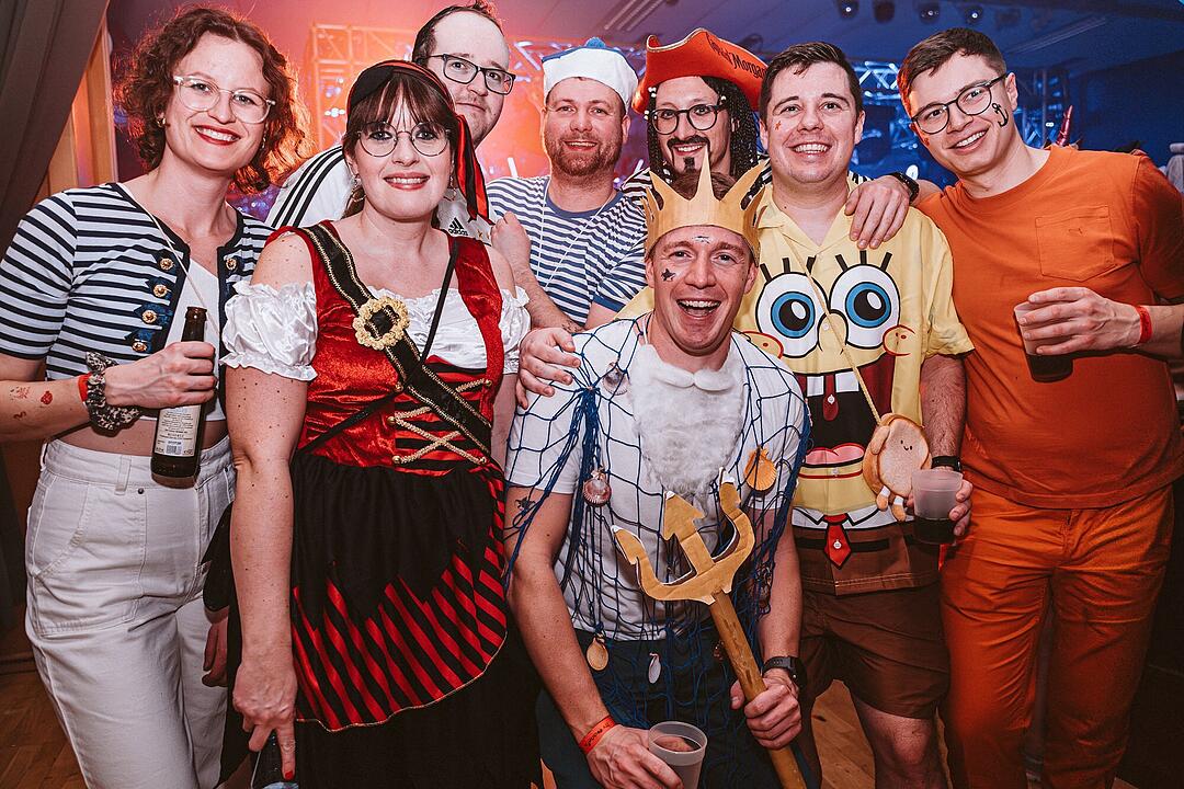 DJ Franky und DJ Matze lie&szlig;en die Halle beben!