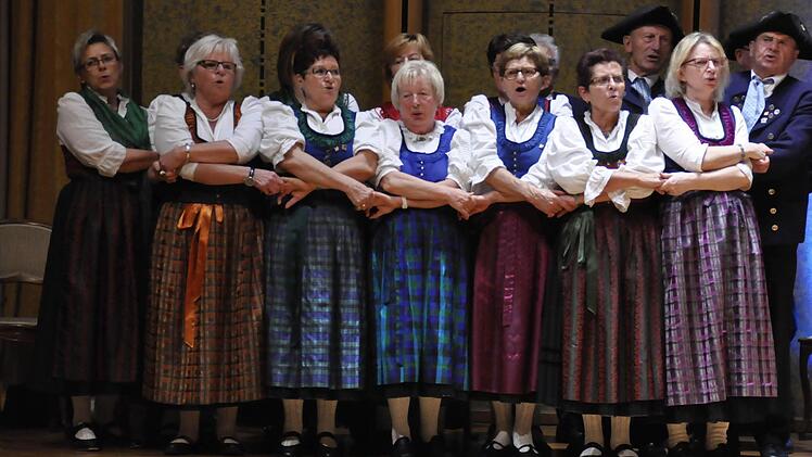 Vom Main kommt die "Singgruppe Urspringen".  Foto: Peter Klopf
