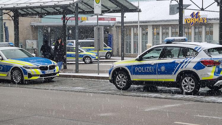 Bahnhof in Ansbach gesperrt: Vage Bombendorhung löst Großeinsatz aus