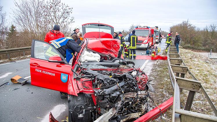 Feuerwehr Kitzingen erinnert an verungl&uuml;ckten Kameraden - "unvergessen"