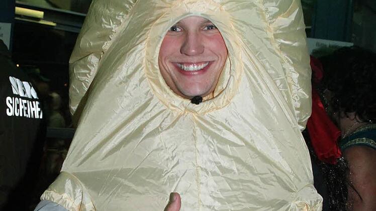 Riesenkondom in der Stadthalle. Foto: Sonja Adam