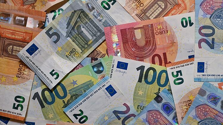 Entlastungspaket 2022: Diese 5 Maßnahmen der Bundesregierung sollen uns alle finanziell entlasten