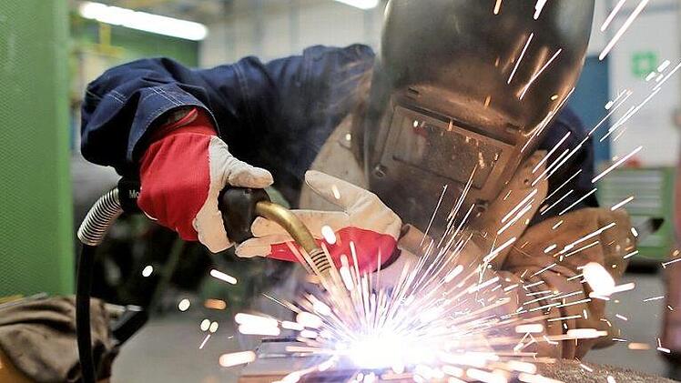 Der Beruf des Industriemechanikers ist bei den Bewerbern im Kreis Lichtenfels sehr beliebt. Symbolfoto: Oliver Berg, dpa