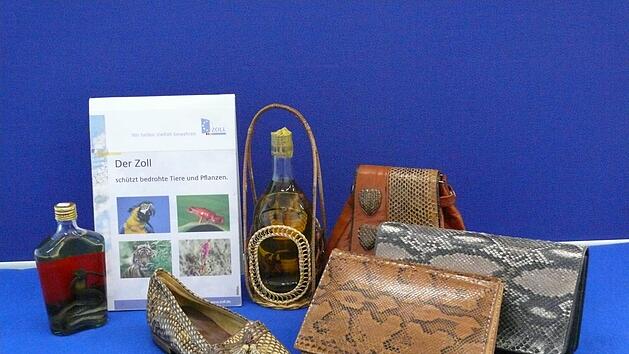 Wer kauft im Urlaub gerne Souvenirs ein? Hier ein Mitbringsel für die Lieben daheim, dort ein Andenken an die schöne Urlaubszeit. Bild: Zoll