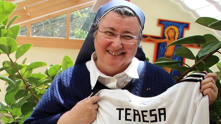 Zur WM hatte sich Teresa Zukic extra ein Deutschland-Trikot mit der Nummer 2 anfertigen lassen.   Foto:  Richard Sänger