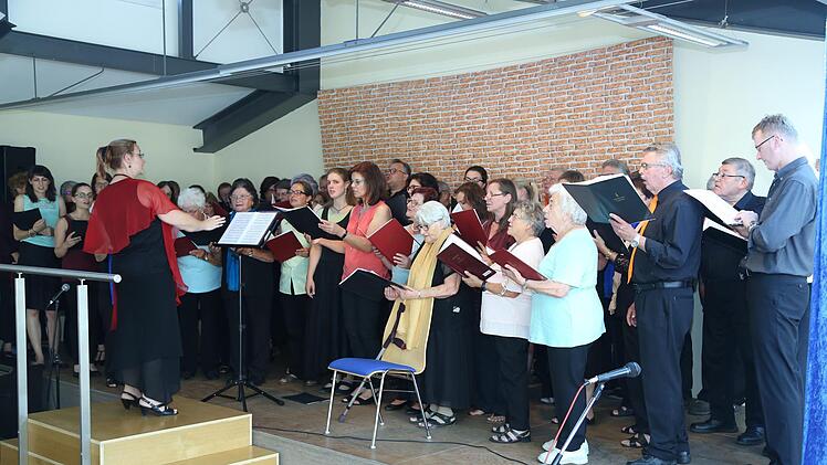 Die Chorgemeinschaft "Mixdur", Kirchenchor Kunreuth und Muggendorf Foto: Franz Galster