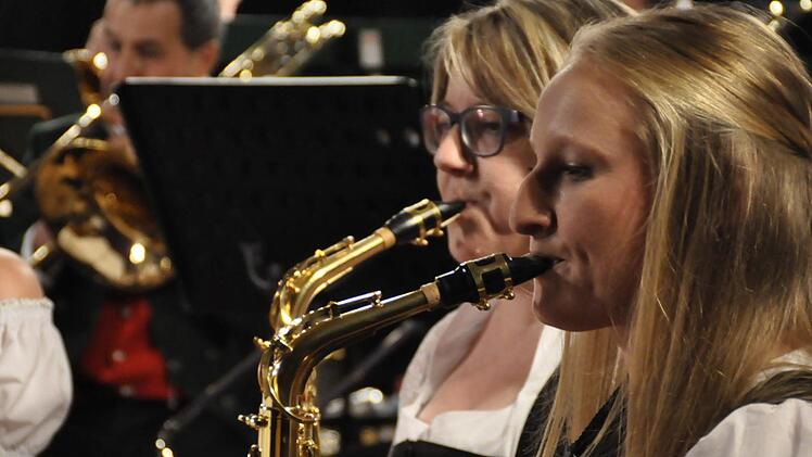 Konzert der Trachtenkapelle des Musikvereines OerlenbachFoto: Peter Klopf