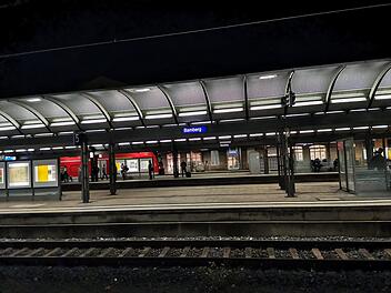Bahnhof Bamberg bei Dunkelheit