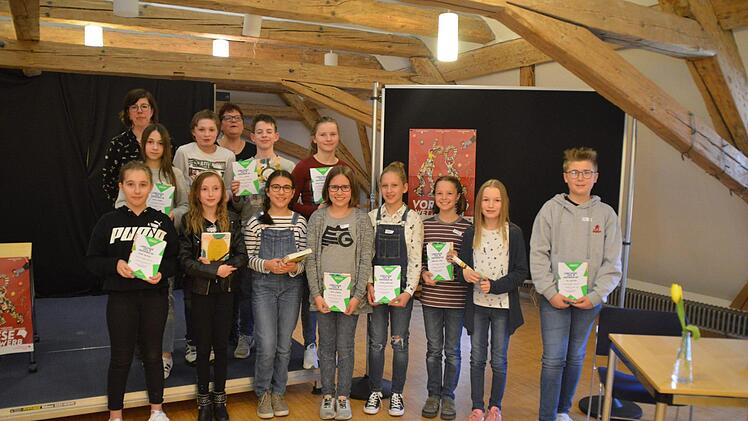 Alles Gewinner: die zwölf Teilnehmer aus ganz Oberfranken. Foto: Anja Hartmann