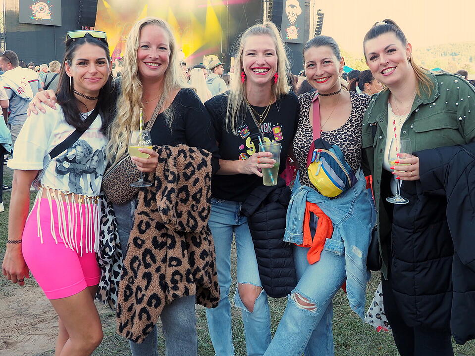 Die Mega Party voller Hits & Nostalgie.