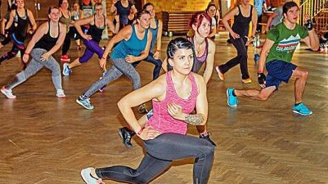 Mit Begeisterung waren die zahlreichen Teilnehmer beim "Groupfitness Event" in der Michelauer Angerturnhalle bei der Sache. Foto: Klaus Gagel