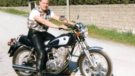 1998: Mit seiner  Yamaha SR 500 tourt Ingo Lehmann gemütlich durch  die Fränkische Schweiz.