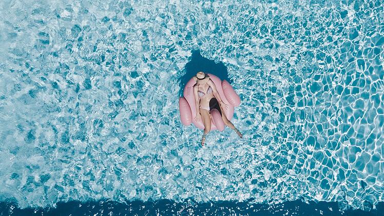 Lustige Schwimmtiere verschönern den Tag am Pool oder im Meer.