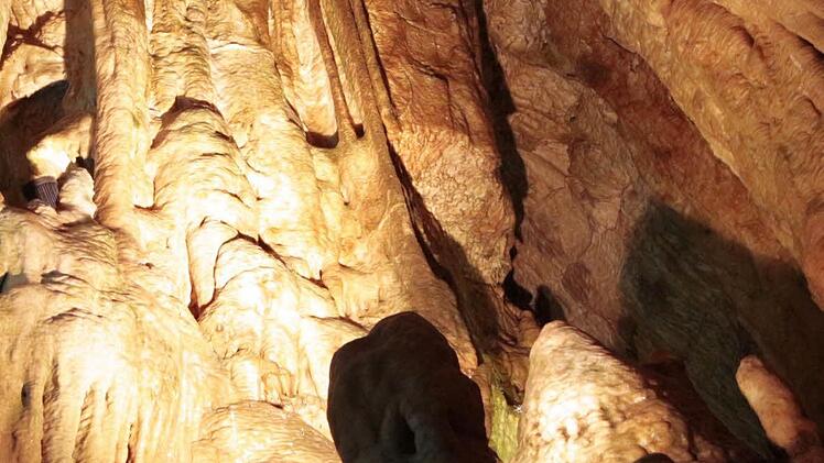 Führung durch die Bing-Höhle