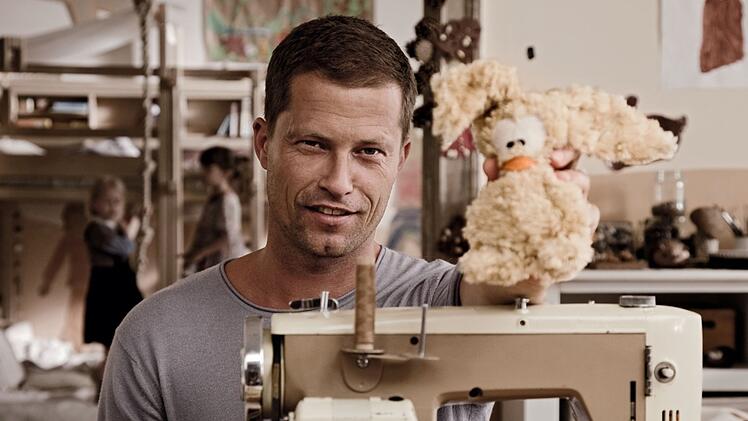 Til Schweiger fungiert in "Zweiohrk&uuml;ken" nicht nur als Hauptdarsteller, sondern auch als Produzent, Regisseur und Autor.
