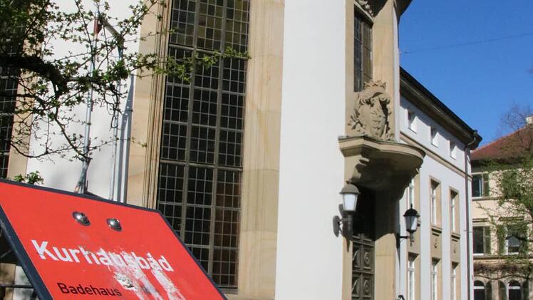 Das Kurhausbad steht seit September 2014 leer. Foto: Ralf Ruppert