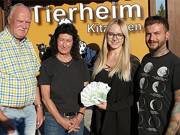 T&auml;towieren f&uuml;r den guten Zweck: 3600 Euro f&uuml;rs Tierheim