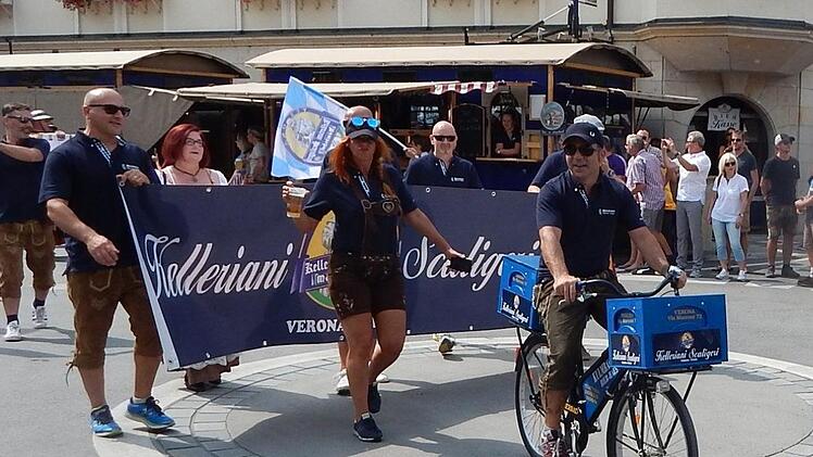 Am Sonntag fand ein Festzug zum Bierstadel statt. Foto: Horst Wunner