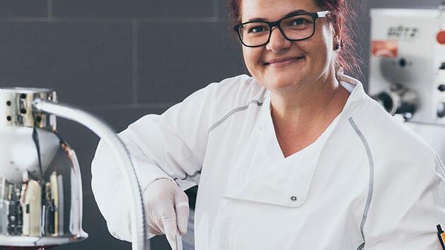 Stefanie Hofmann arbeitet als K&ouml;chin bei Baur.