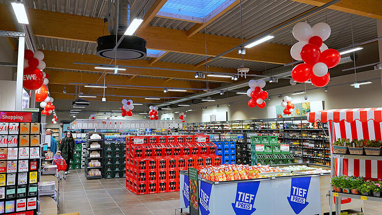 Neuer Rewe in Weitramsdorf er&ouml;ffnet - das bietet der Supermarkt