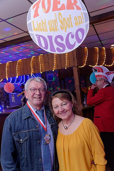 Motto: "Licht aus! Spot an! 70er Disco"