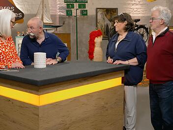 Horst Lichter konnte die H&ouml;he der Sch&auml;tzung in der Mittwochsausgabe der ZDF-Tr&ouml;delshow "Bares f&uuml;r Rares" kaum glauben.