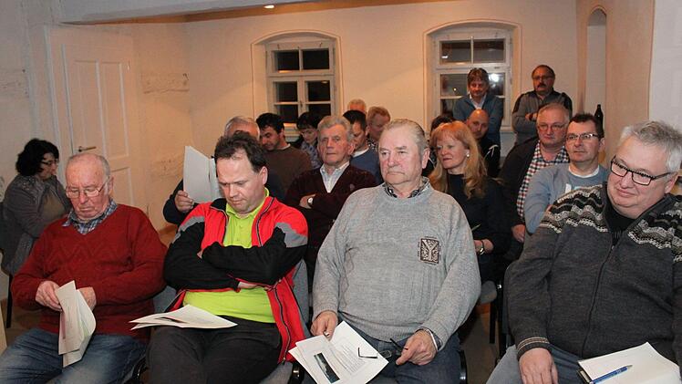 Teilnehmer der Bürgerversammlung Foto: Carmen Schwind
