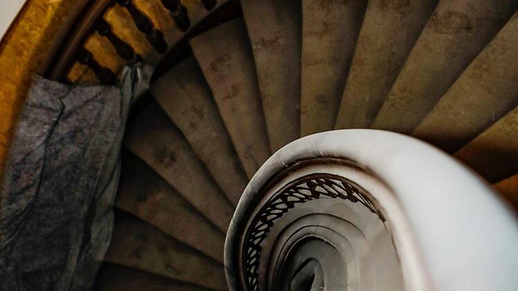Ein Glanzpunkt des historischen Rathauses in Forchheim ist die original erhaltene Spindeltreppe aus dem 15. Jahrhundert. Foto: Matthias Hoch