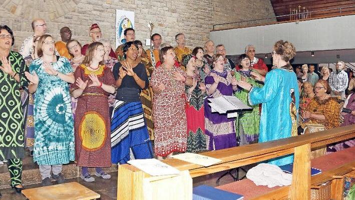 Der "Missio-Chor" aus Würzburg kommt am Samstag nach Guttenberg. Foto: privat