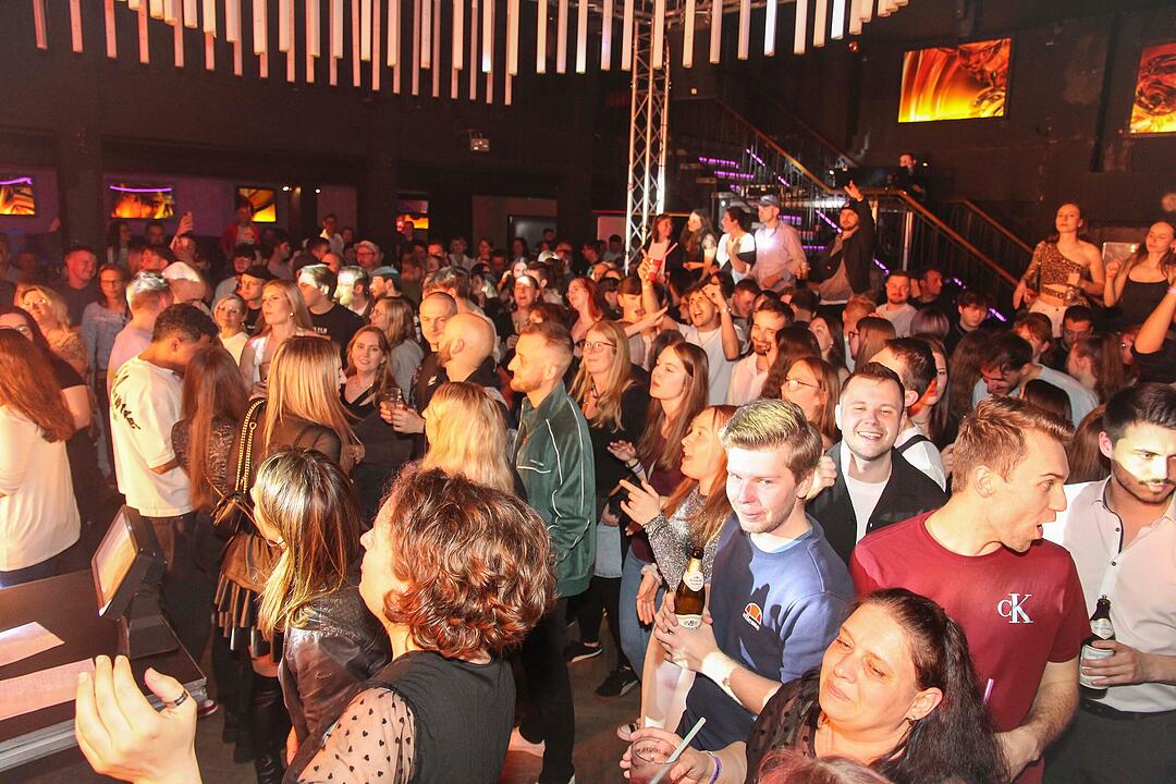 RADSPITZ live im Schwingen Nightlife