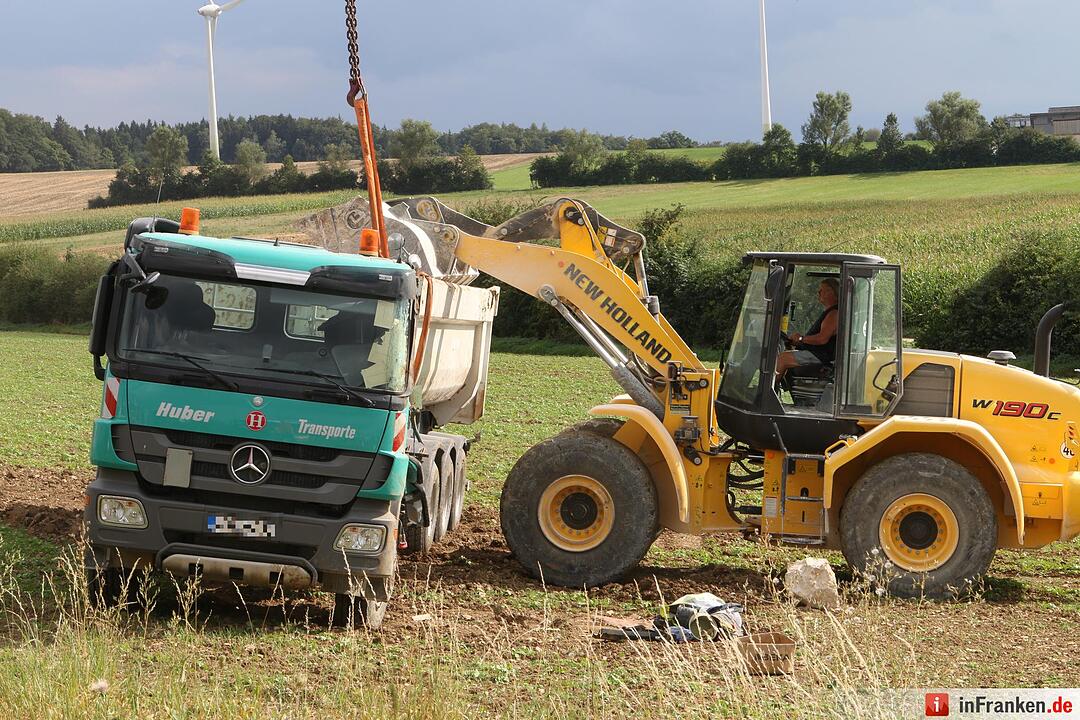 Lkw überschlägt sich bei Langenaltheim